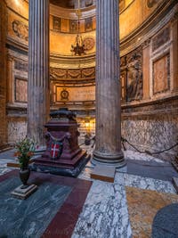 Giuseppe Sacconi and Guido Cirilli, Graves of King Umberto I and Margherita di Savoia, Second Chapel of the Pantheon in Rome, Italy
